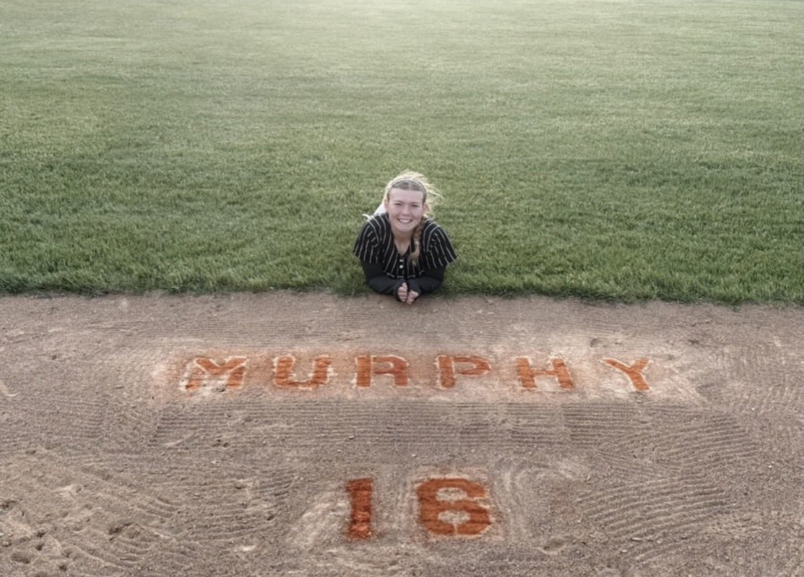 cassMurphy11's tweet photo. The season has officially ended but I have no regrets. I love this team so much and am so grateful I got to play with such an amazing group of girls! Go Tigers 🐅!!
@BullockChicago @e_skinner28 @SbEdgewood https://t.co/FVVa4bmr42