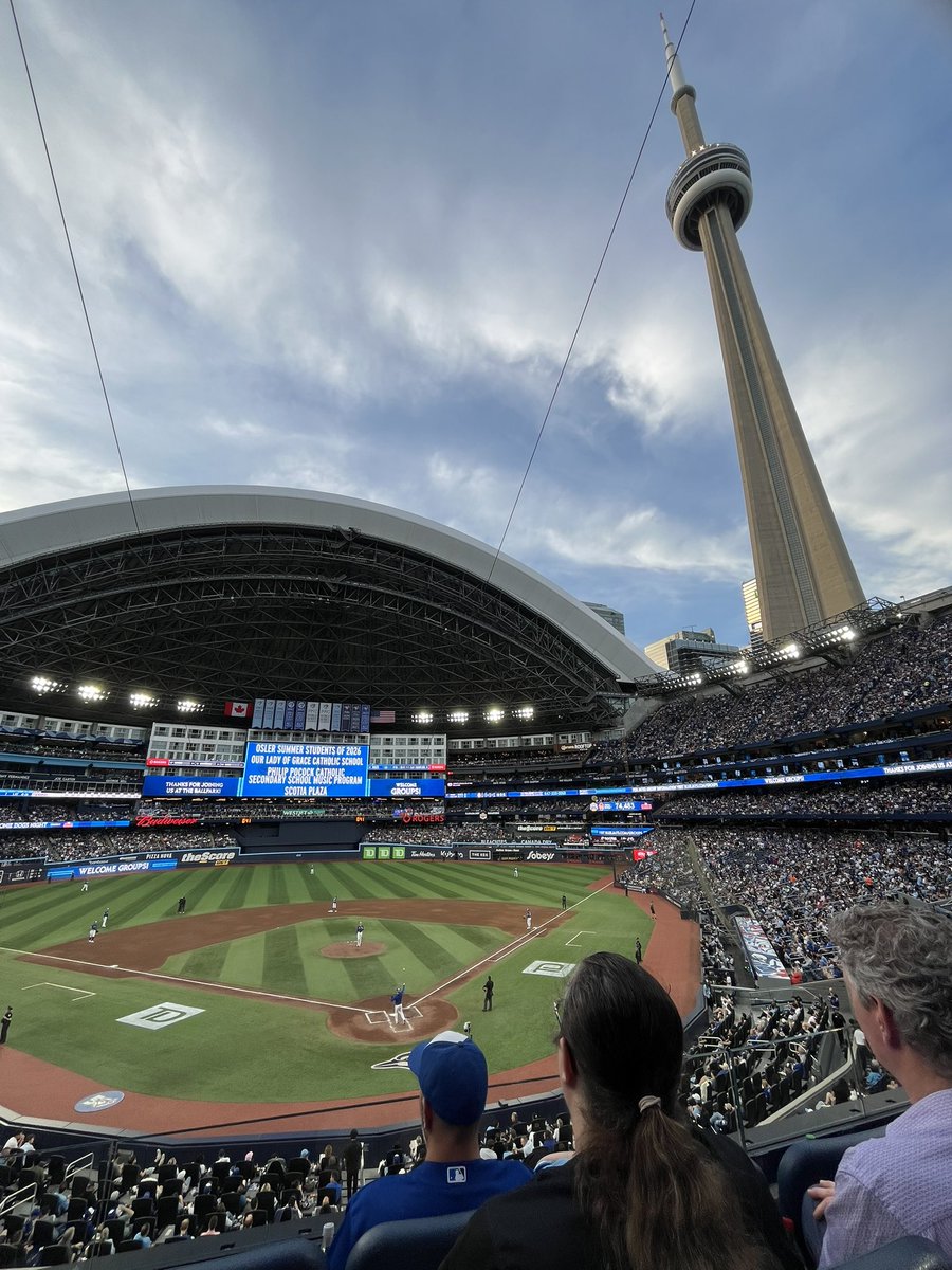 MissyToffee's tweet photo. Perfect night for the roof to be open #GoJaysGo https://t.co/g3R0qpWRm5