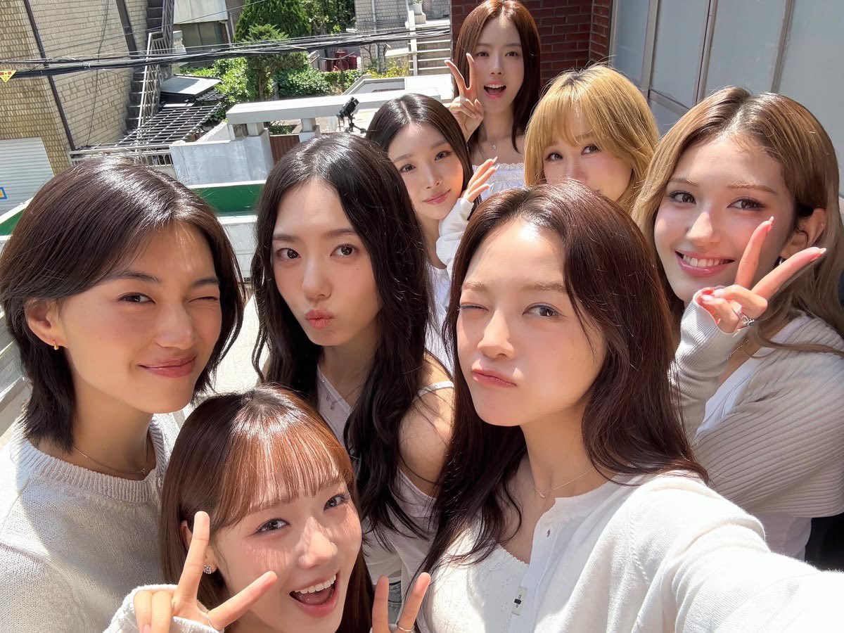 licindy0616's tweet photo. 아이오아이 서울 막콘(5/31) 가시는 분들 중 같이 셋로그 촬영하실 글로벌 앙둥이들을 모십니다! 🎬✨

📍얼굴 공개/비공개 자유 선택 가능

우리 소중한 추억을 영상으로 남겨요 아래 링크로 고고!😻

Link : https://t.co/bZV0BGrzxp￼ https://t.co/lSPWrqS2sz