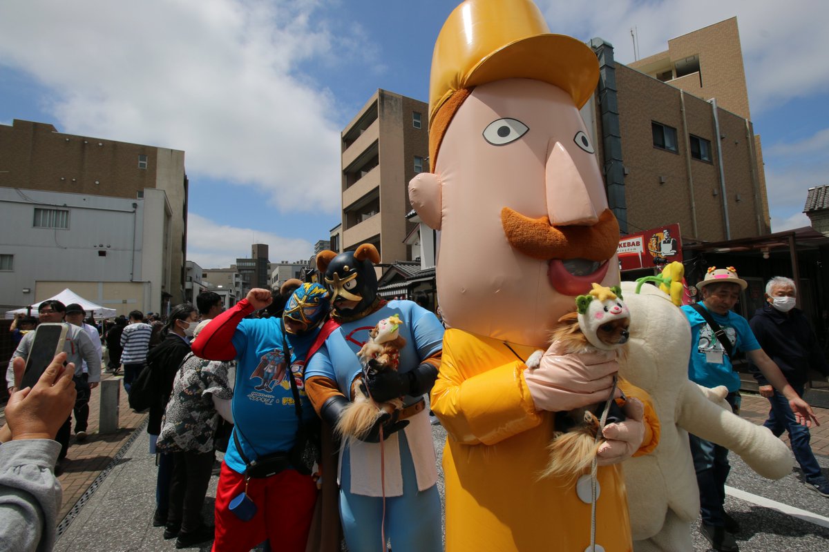 27_Kin_tw's tweet photo. レルヒさんを撮るために広角レンズを購入したよ！
やっと全身写せる(笑)
#ご当地キャラ成田詣　#たかたのゆめちゃん　#レルヒ団 https://t.co/3HAImJdqvt