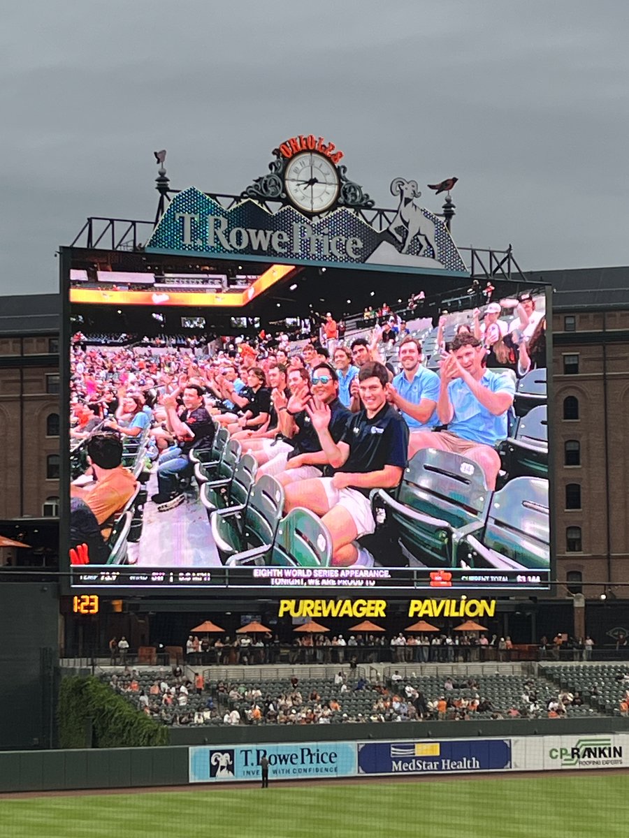 JHUBaseball's tweet photo. 𝗕𝗜𝗚 𝗦𝗖𝗥𝗘𝗘𝗡 𝗔𝗧 𝗧𝗛𝗘 @Orioles 🔥𝗡𝗘𝗫𝗧 𝗦𝗧𝗢𝗣...𝗧𝗛𝗘 𝗪𝗢𝗥𝗟𝗗 𝗦𝗘𝗥𝗜𝗘𝗦 🏟️🏆

#GoHop https://t.co/FUZY7aDlkZ