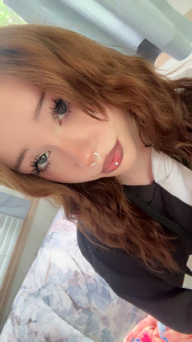 Goddess Fae (03/03🎂) findom tweet media