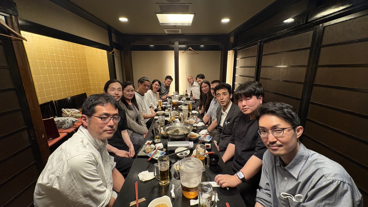 naspec_osaka's tweet photo. 日本顕微鏡学会、SPMの皆様と仙台飯の夜！
#今日のラボ飯
#今日のラボ酒 https://t.co/uvAY9CzMcm