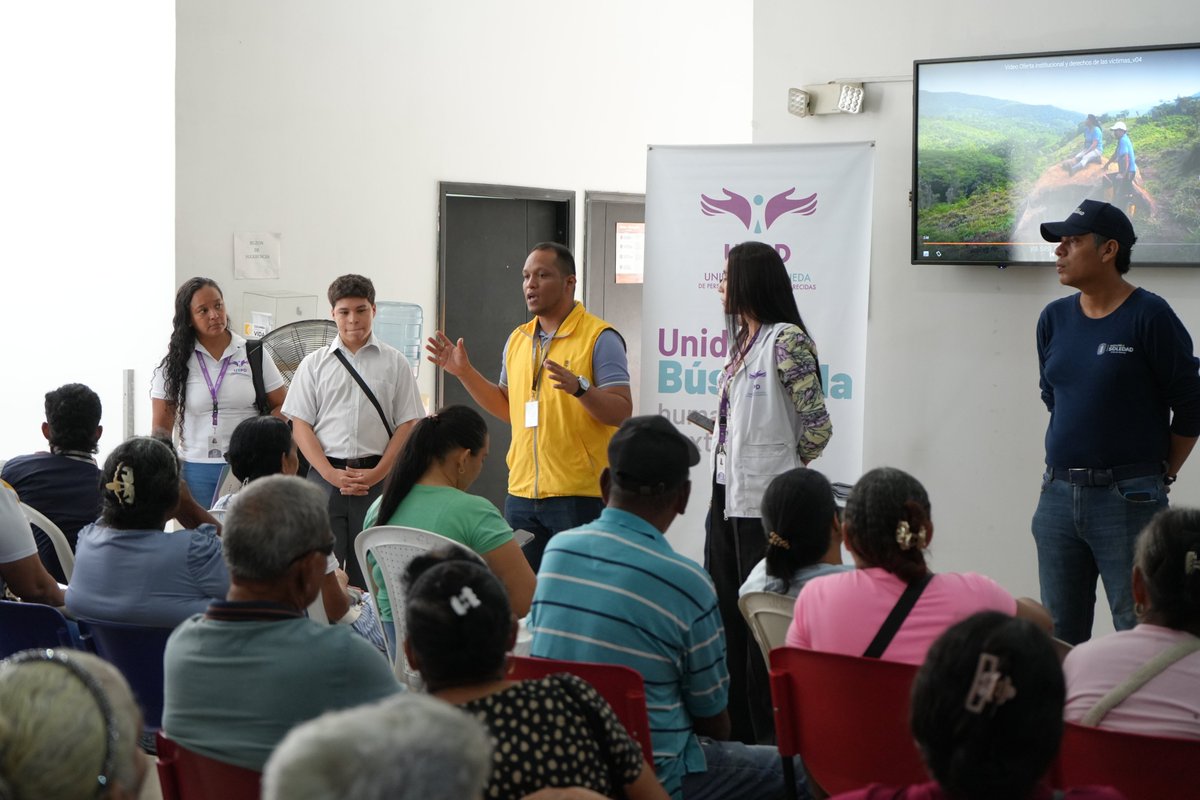 UBPDcolombia's tweet photo. #UBPDAtlántico | En el CRAV de Soledad se llevó a cabo una jornada de pedagogía dirigida a más de 50 personas, en la que se socializó el mandato de la #UBPD. Durante la jornada se realizó recepción de solicitudes de búsqueda, orientación y acompañamiento en la toma de muestras. https://t.co/41zqkq52RE