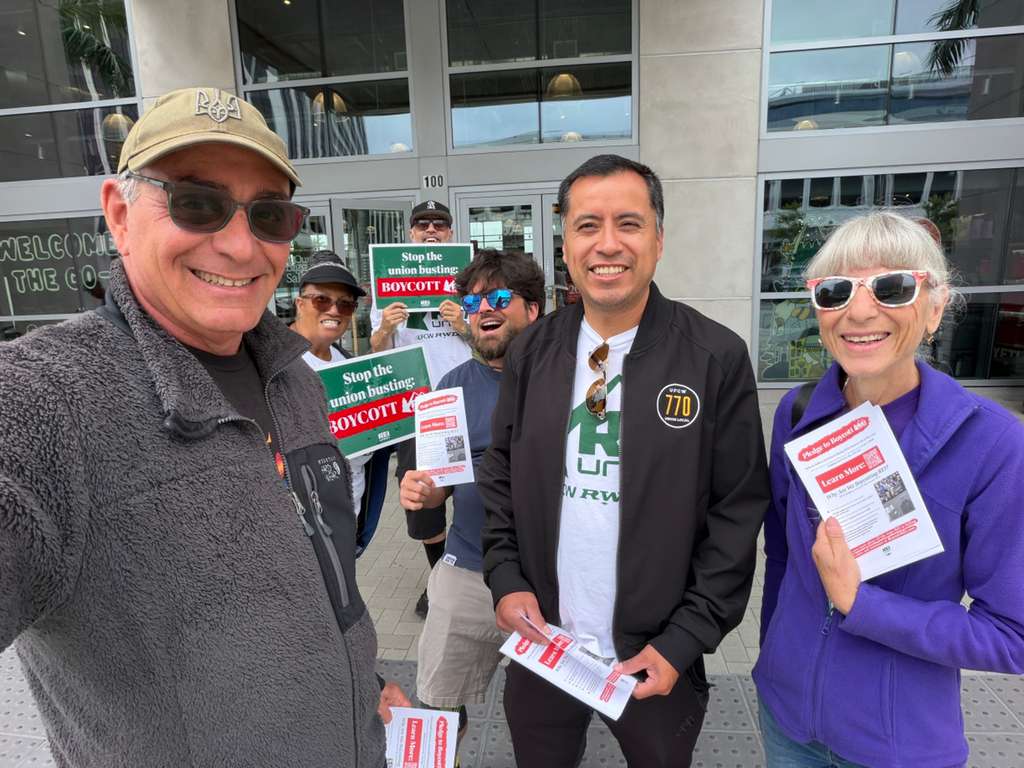UFCW770's tweet photo. The REI Boycott may be over, but the fight for justice on the job continues! Over the past two weeks UFCW 770 members, allies and community supporters stood in solidarity. Stand with  REI workers and keep the momentum going as  they push forward for a fair first contract! https://t.co/QWux4FJVD0