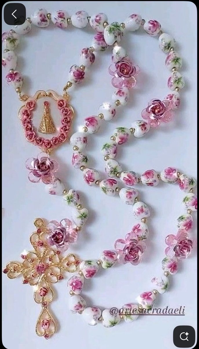 vickym7's tweet photo. @niclucylife I'm dying to have this rosary! But it's so expensive, almost $200, it's hand-painted and made in Brazil, and international shipping is damn expensive 😭 https://t.co/8MfxKxjDZ8