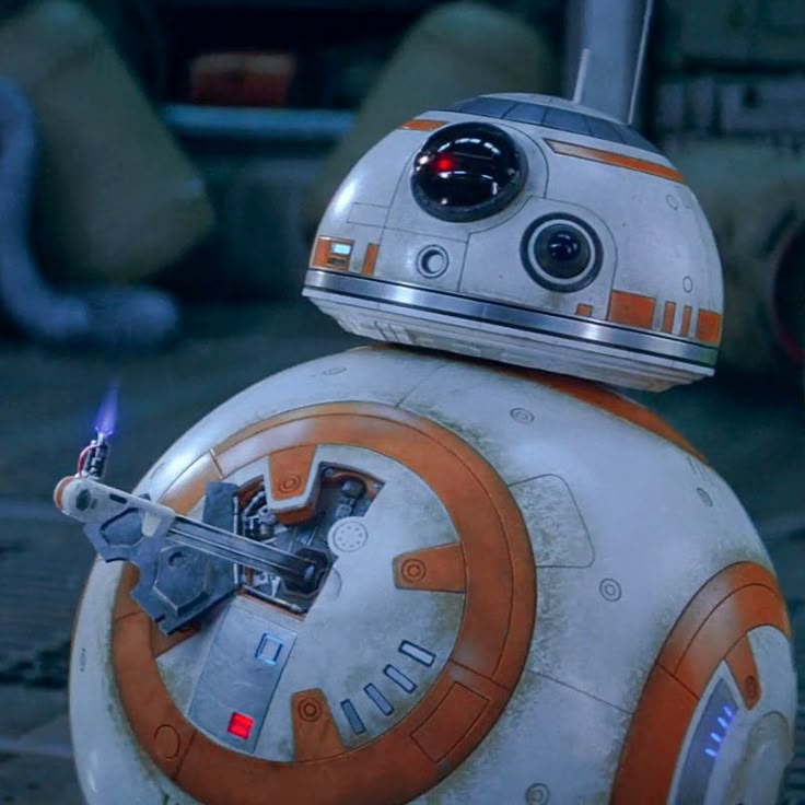 acervodroides's tweet photo. BB-8 é apreendido pela República após fornecer THC e isqueiro para Jedi se conectarem com "fantasmas da força" https://t.co/zRCfH9ta5T
