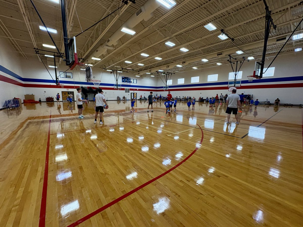 CarrollBoysBB's tweet photo. Ankle-breakers in training. ⚡🏀 Had the absolute best time tonight at our Little Dribblers Basketball Camp with our incoming Kindergarteners and 1st graders.

#PatriotPride https://t.co/GyyYTsY5sw