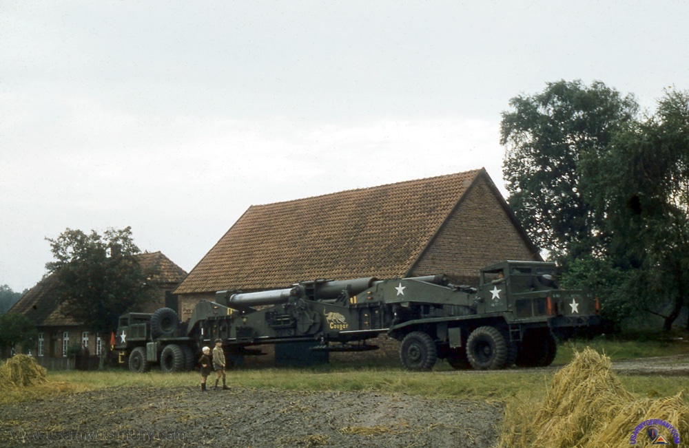 atomicarchive's tweet photo. 280mm atomic cannon during a field exercise in southern Germany, 1950s. Photo by Elvin Pauls. https://t.co/NnbLokaIgl