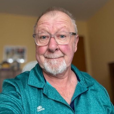 Rinkywelker's tweet photo. Can we chat on zangi?? https://t.co/OSFxg1JP0H