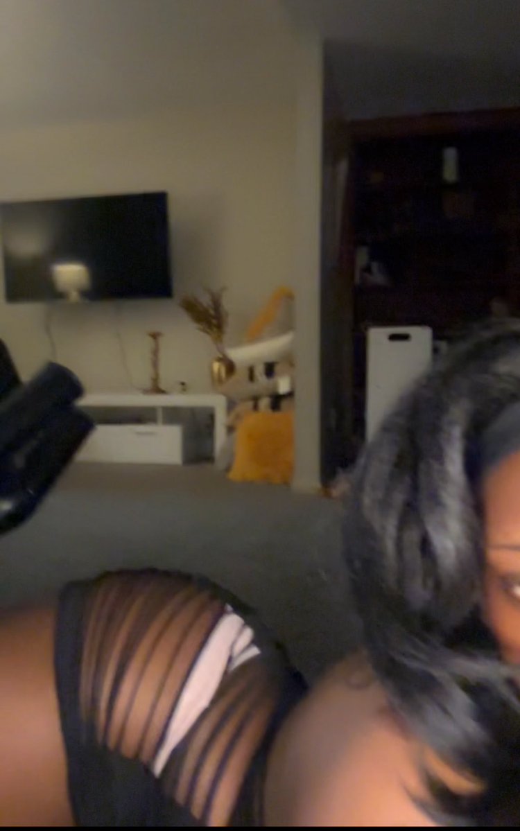 GoddessLay tweet media