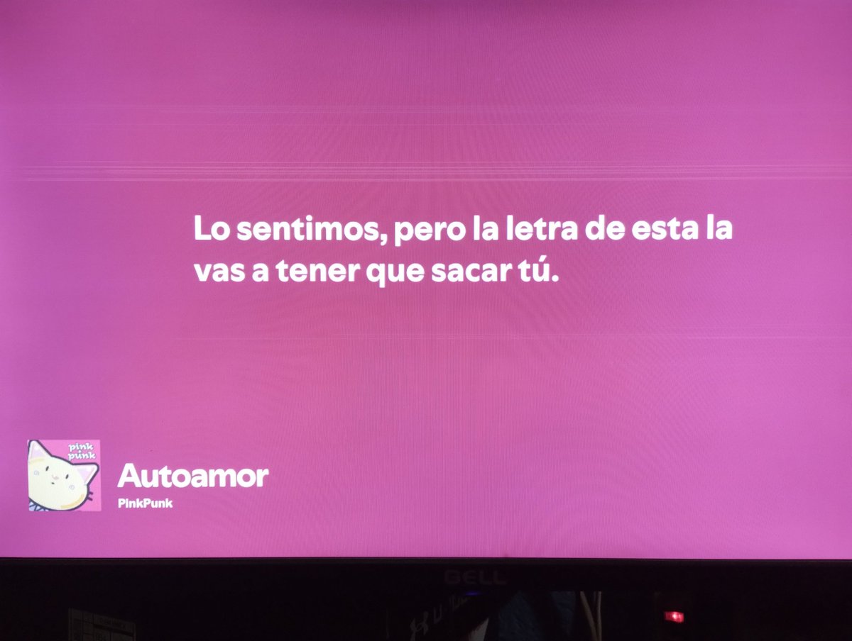 AaronManHell's tweet photo. @SpotifyMexico Curiosidad nomás... En las canciones que he visto que no incluyen la letra aparece la leyenda "Letra no disponible" o una cosa así.
Pero me llamó la atención una canción en particular de la banda Pink punk. Por qué acá lo dicen de diferente forma que no está disponible la letra? https://t.co/BZSJr4e0XK