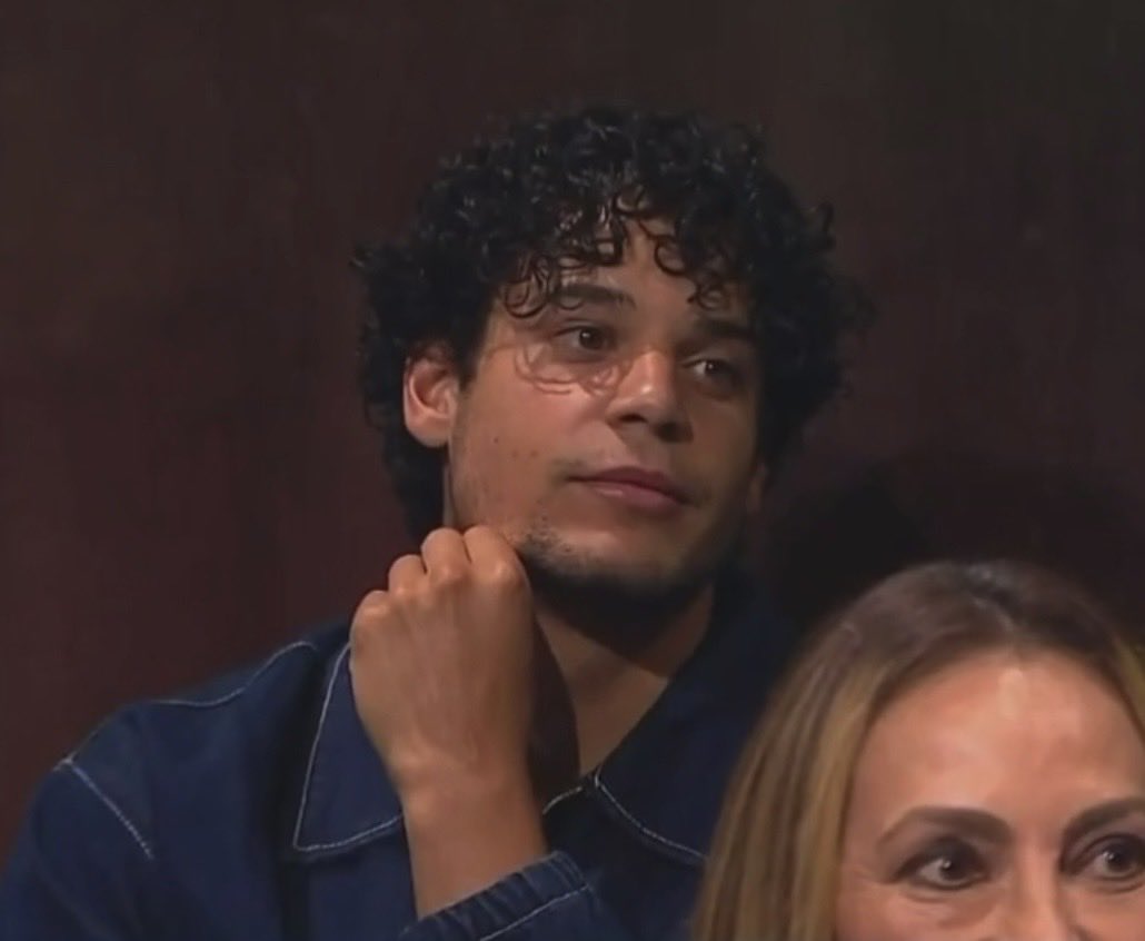 ShelbyT182's tweet photo. Kenny viendo a Jayline

Y JAYLINE VIENDO A FABIO 🫦🔥

CLARO QUE FUE CINE 🚬🚬
#LCDLF6 https://t.co/NAJ95LeaMb