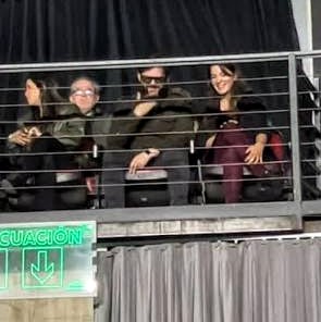 huevussedientus's tweet photo. La delincuencia desatada y el encargado de seguridad del gobierno de Kast, paseando, jugando, en conciertos o leyendo el plan antes de llegar al trabajo.
¡Basta!

Arrau
Plan de Seguridad https://t.co/zery54QaUI