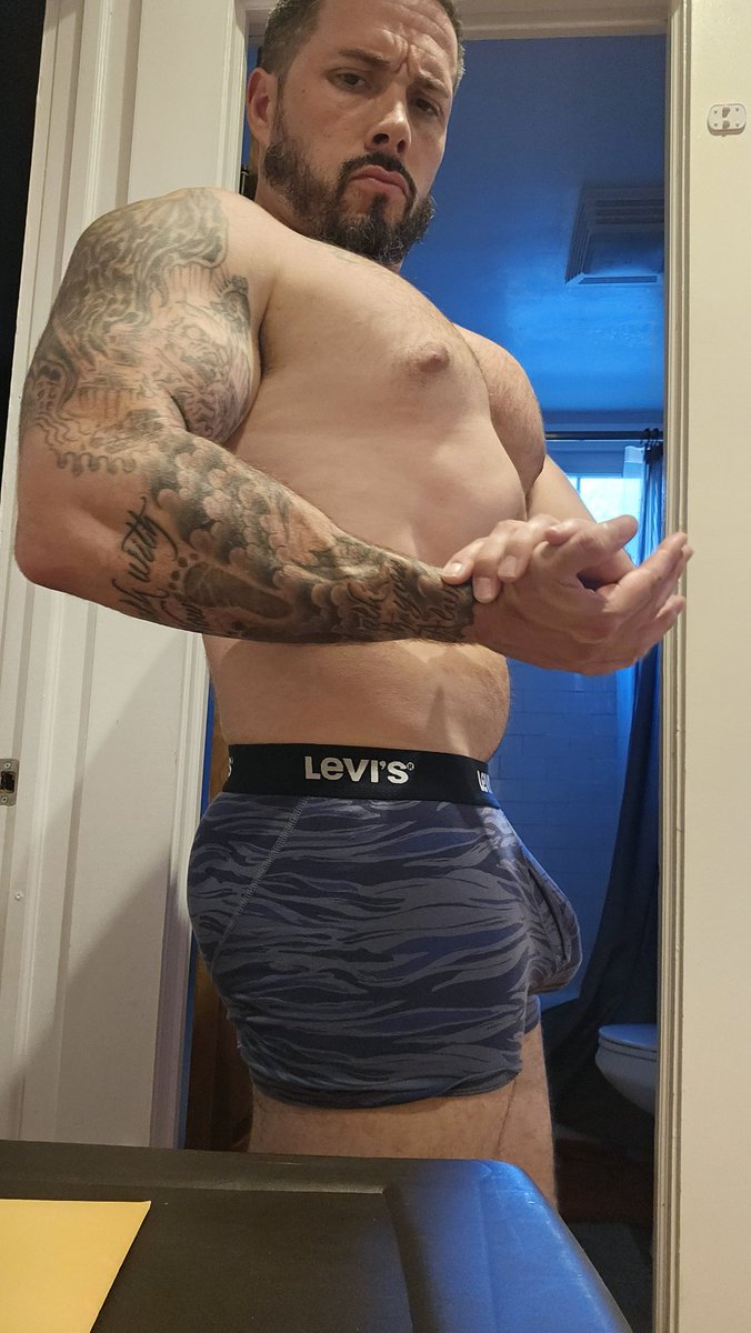 Screampapi420's tweet photo. Flex time! #40s https://t.co/70cV2O6BFT
