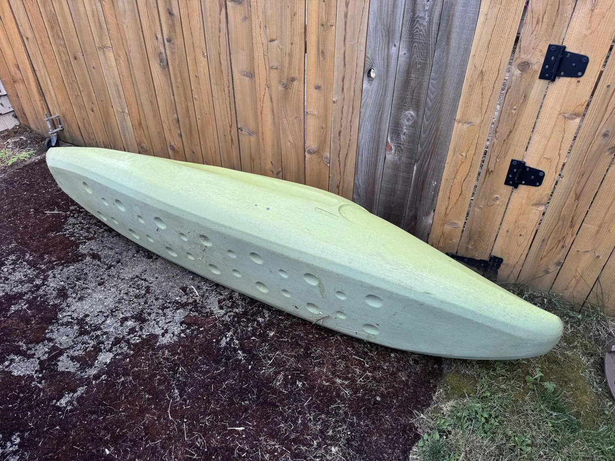 One1Enter59273's tweet photo. @upwing @TrungTPhan Riot Kayaks experimented with them as well. https://t.co/eFrCvmXo7n
