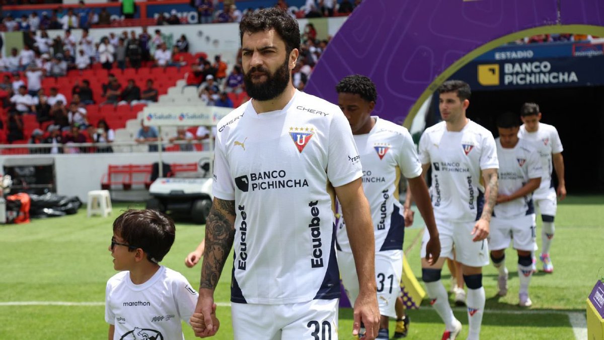 aranha1207's tweet photo. Honor y sinceras disculpas al
Mejor jugador que actualmente tiene LIGA. https://t.co/l8v3ychjPk