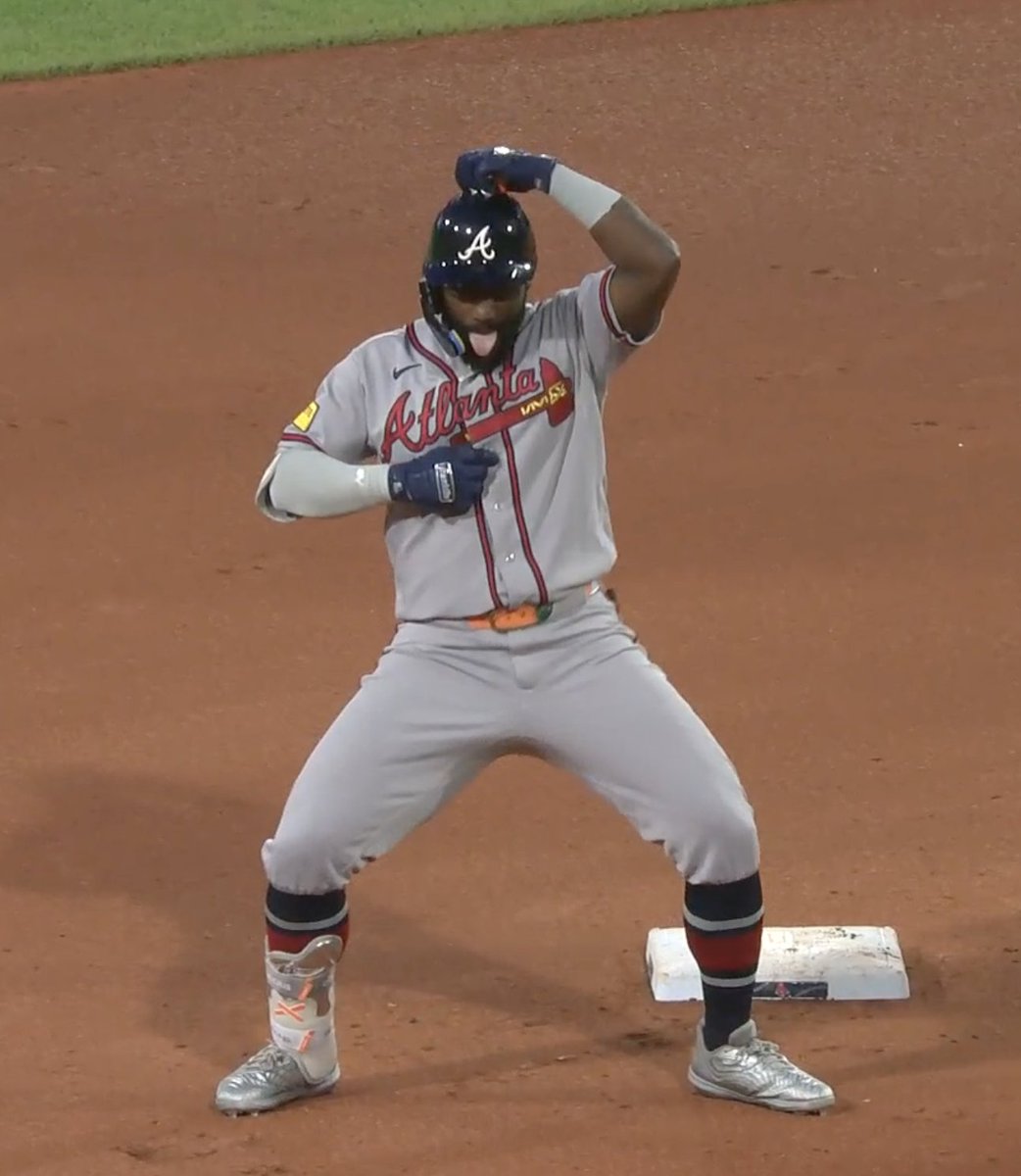 BravesVisionTV's tweet photo. 🤑 @MoneyyyMikeee https://t.co/m0VALyNJw0