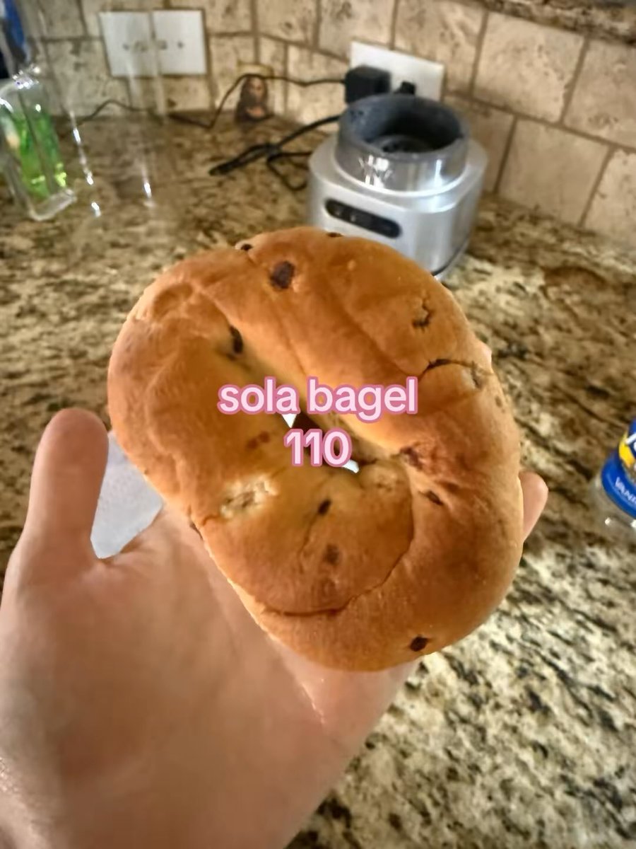 lockingintime's tweet photo. I had 600cals today and I’m surprised because I have too much energy than usual….  Anyways I saw the obsession movie and I felt so bad for Nikki https://t.co/HaQagDzmw9