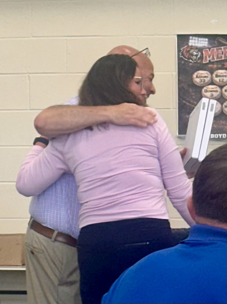 Janice_Marcum's tweet photo. Congratulations to Mary Leigh and Tammi, the “Be the Example” Teacher of the Year and Classified Employee of the Year! https://t.co/jjVQaMdRKQ