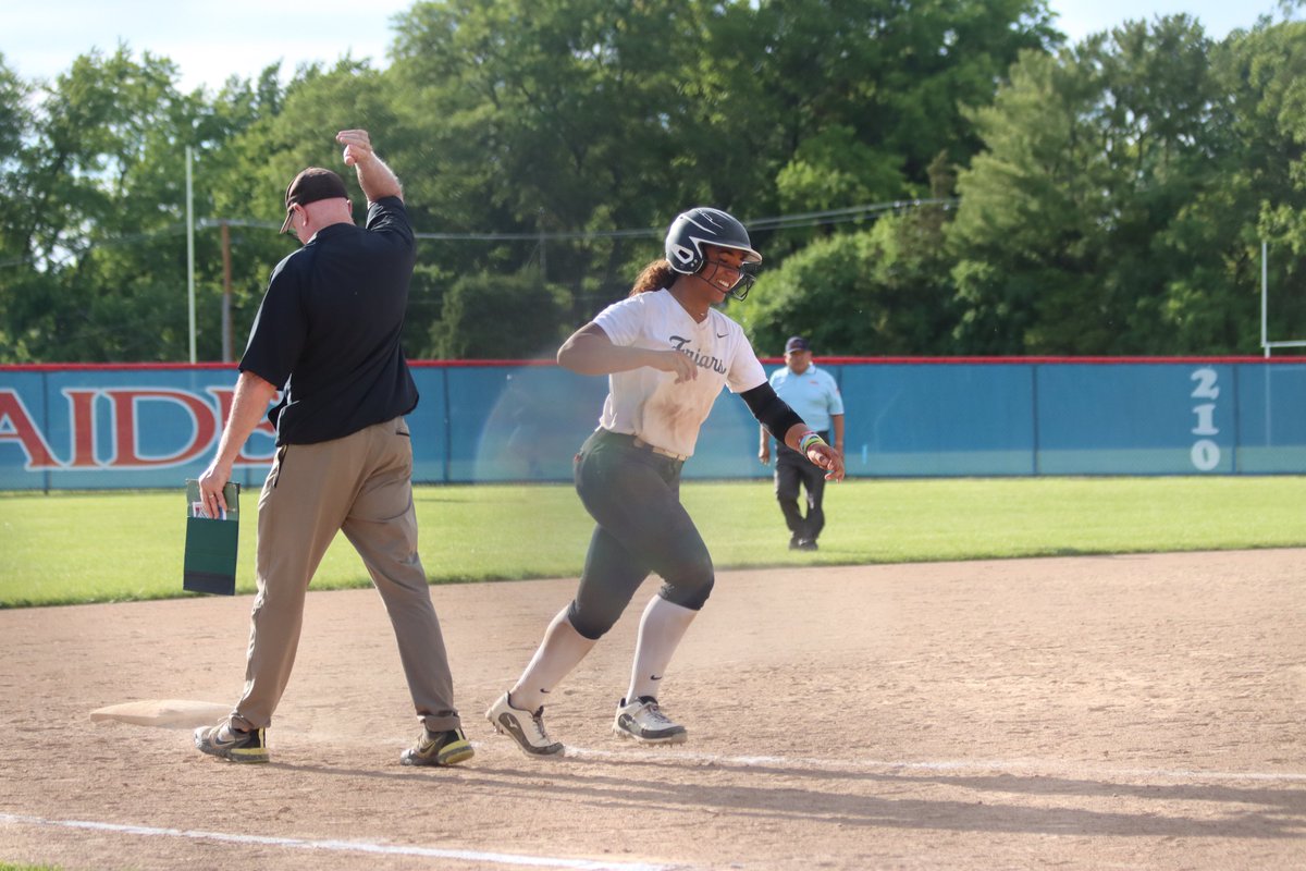 keith_lavin's tweet photo. Pictures from today's Softball Sectional between Glenbard South and Fenwick can be found here...
https://t.co/ccFg71zzfG
@gbsathletics @GS_Softball @FriarSoftball https://t.co/kjc8u409iF