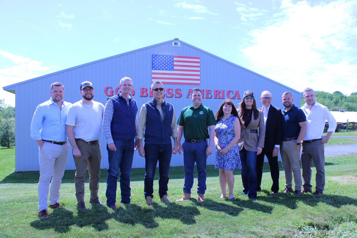 RepMackenzie's tweet photo. Thank you to @USDA Secretary Brooke Rollins, @SecDuffy, and our guests from throughout the Lehigh Valley and the Poconos for joining us at Jaindl Farms for a Farm to Table Roundtable. Farming and freight go hand in hand — powering our local economy, feeding our family, and keeping us moving. That’s why we’re investing in the needs of our farmers and freight operators. 

✅ Bringing home over $1 million to repair local infrastructure
✅ Bringing home $2 million to support expansions at ABE Airport
✅ Delivering tax relief for farmers and small business owners
✅ Providing additional resources to support farmers