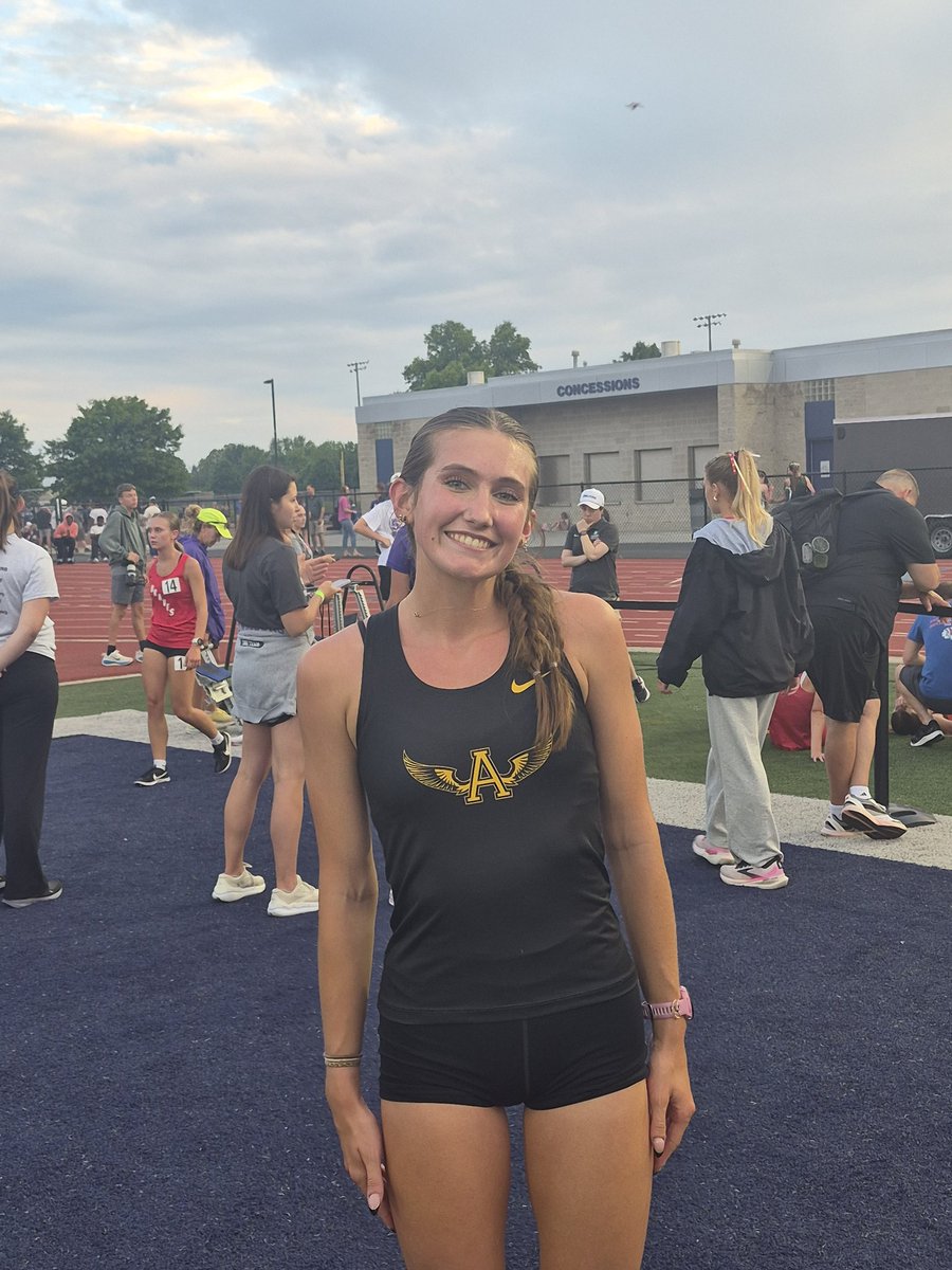 AvonDistance's tweet photo. Ella Staton is an individual State qualifier as well, placing third overall in the 3200m in 11:03.12! https://t.co/htROCZQAcS