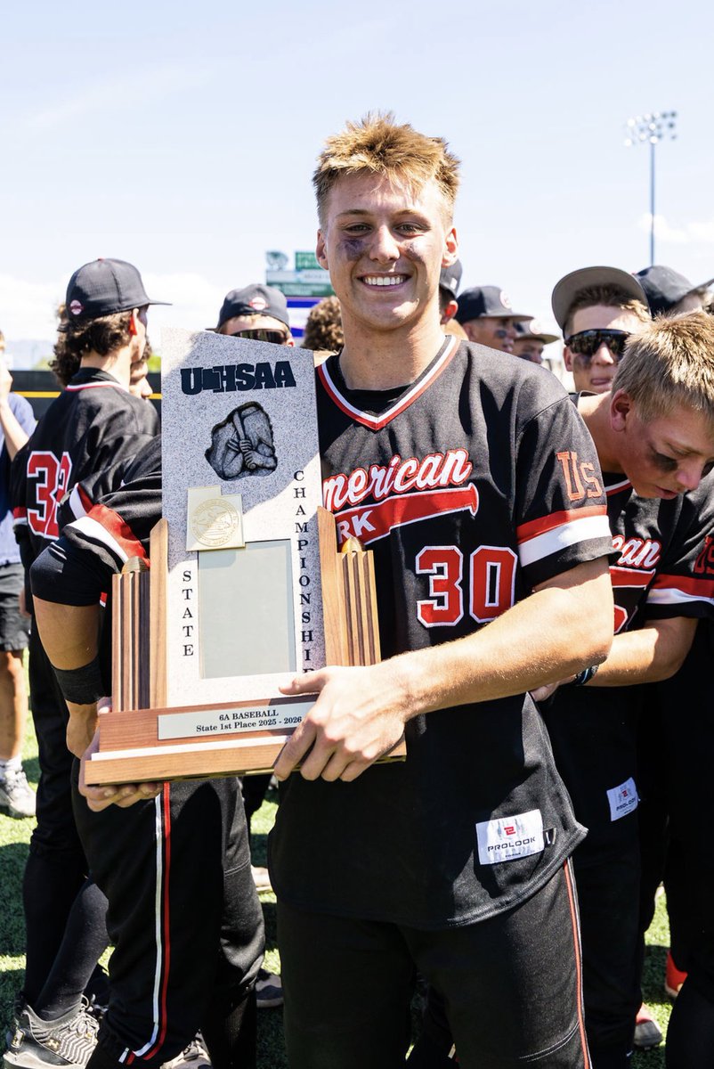 bentleytaggart's tweet photo. Blessed to have won the Utah 6A Baseball State Championships this weekend! Thank you to all my teammates and coaches for all your hard work this season. Can’t wait to run it back next year.

Playoffs Stats: .571 BAVG 1HR 7RBI 6Runs .625 OBP https://t.co/MeUpSq3THD