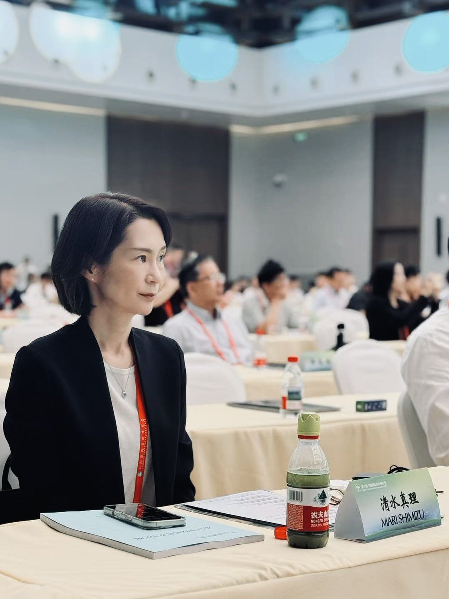biyanmao's tweet photo. 第8回杭州中国国際茶葉博覧会会場。中国茶の最新情報がすごい。まだまだ面白いです。まずはテイスティング会で🤗
#中国茶　#中国茶文化 https://t.co/lFoUXfAvri