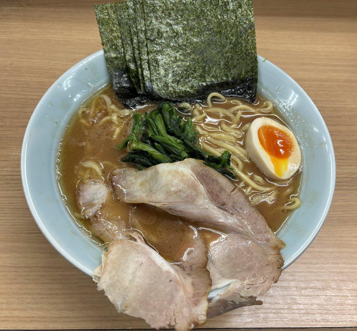 EBIBOB's tweet photo. 旨いけど
圧倒的に盛り付けセンスがない
旨いけど
#武蔵家 https://t.co/9SBLnMXv5k