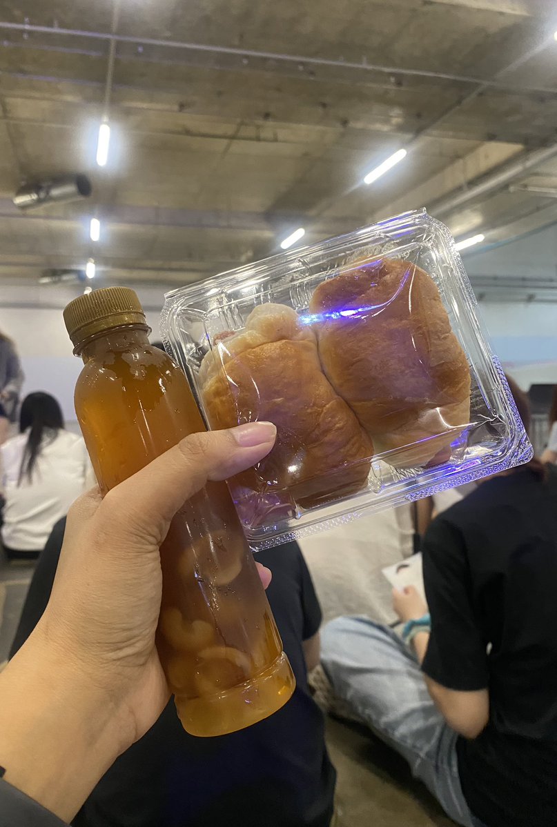 พีแอลพอลอ 🌟🌈 ฮันหนีเบ้บของเลิฟรัก✈️🩰 tweet media