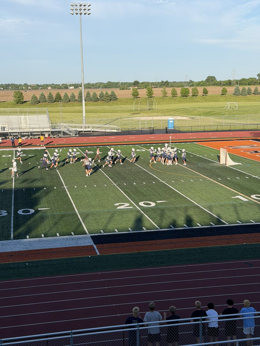 lemont_football's tweet photo. Great job tonight @Lemont_Lacrosse. Good luck Friday night in the Sectional Finals #WeAreLemont https://t.co/oJOPZUhK4R