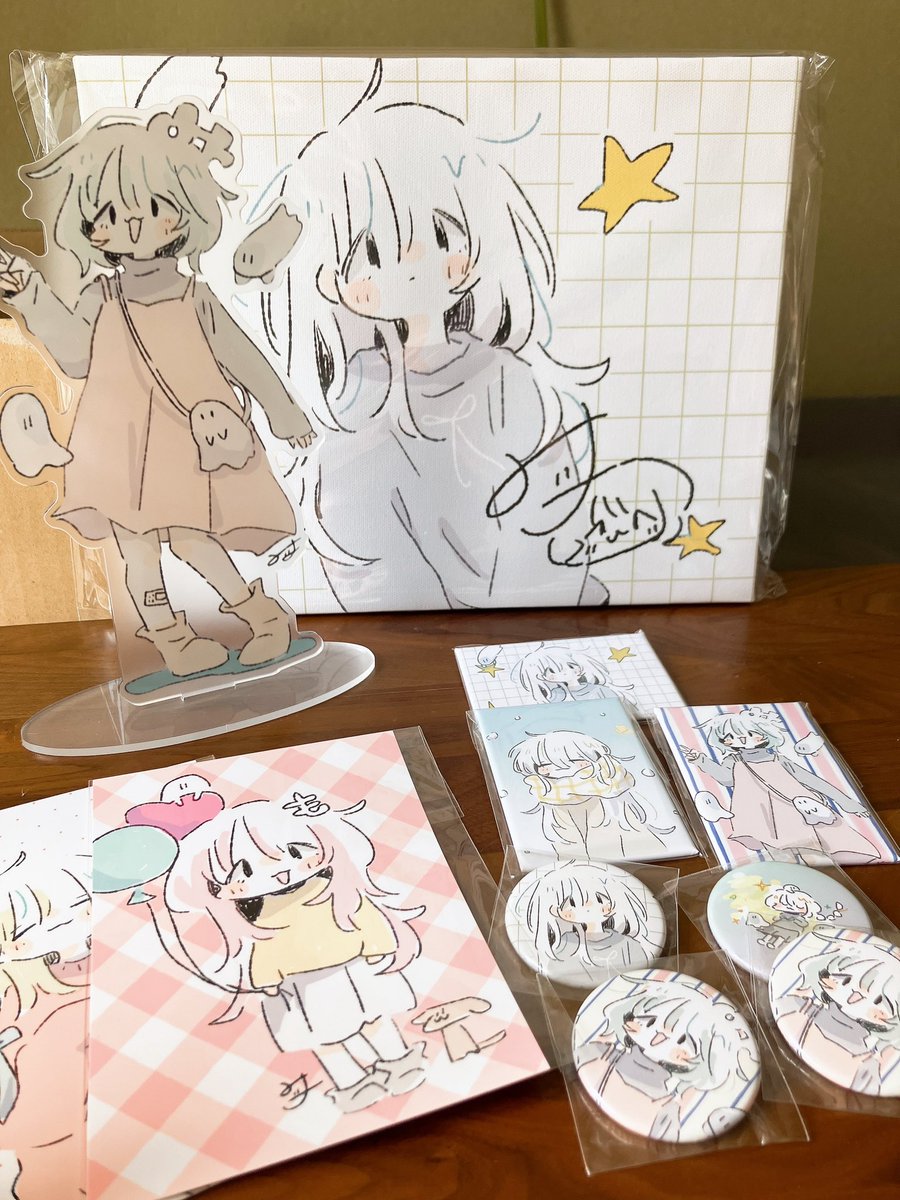 ガチャの商品届いた✨
特大アクスタでっか! 