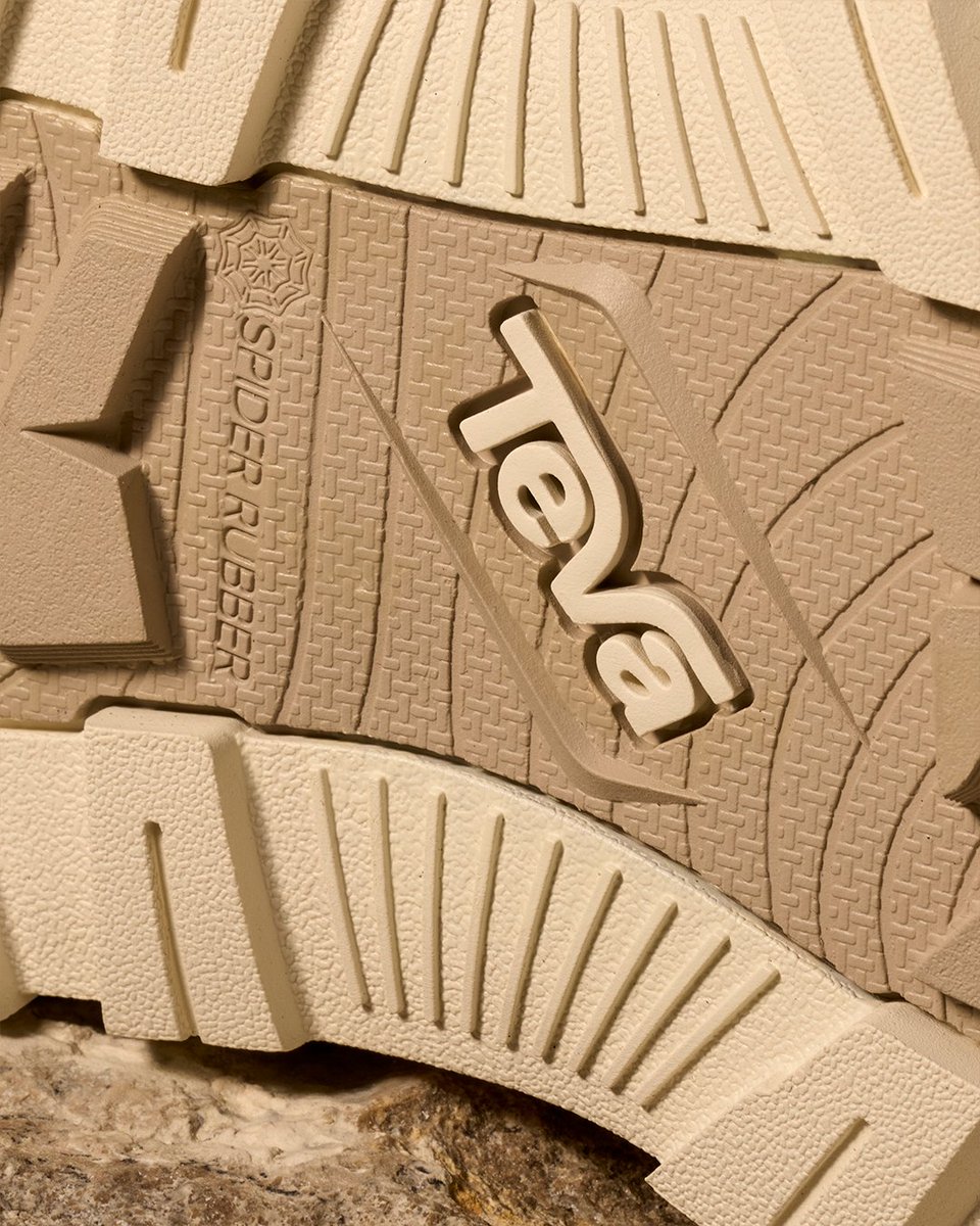 Teva_JP's tweet photo. スニーカーサンダル Hurricane XLT3 CTで、夏をもっと快適に。

着脱簡単でフィット感抜群のバンジーレースと、通気性に優れたメッシュアッパー。
歩きやすさと、涼しさをこの一足で。

WOMEN☞ https://t.co/vVm3Ij7axZ
MEN☞ https://t.co/QDrQpyd47O

#Teva #テバ  #スニーカーサンダル https://t.co/9Cpb20PGP7