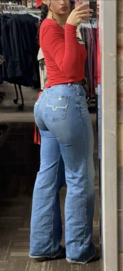 bigboy6672's tweet photo. What Yall think of my girl best friend https://t.co/wxrWrGh52b