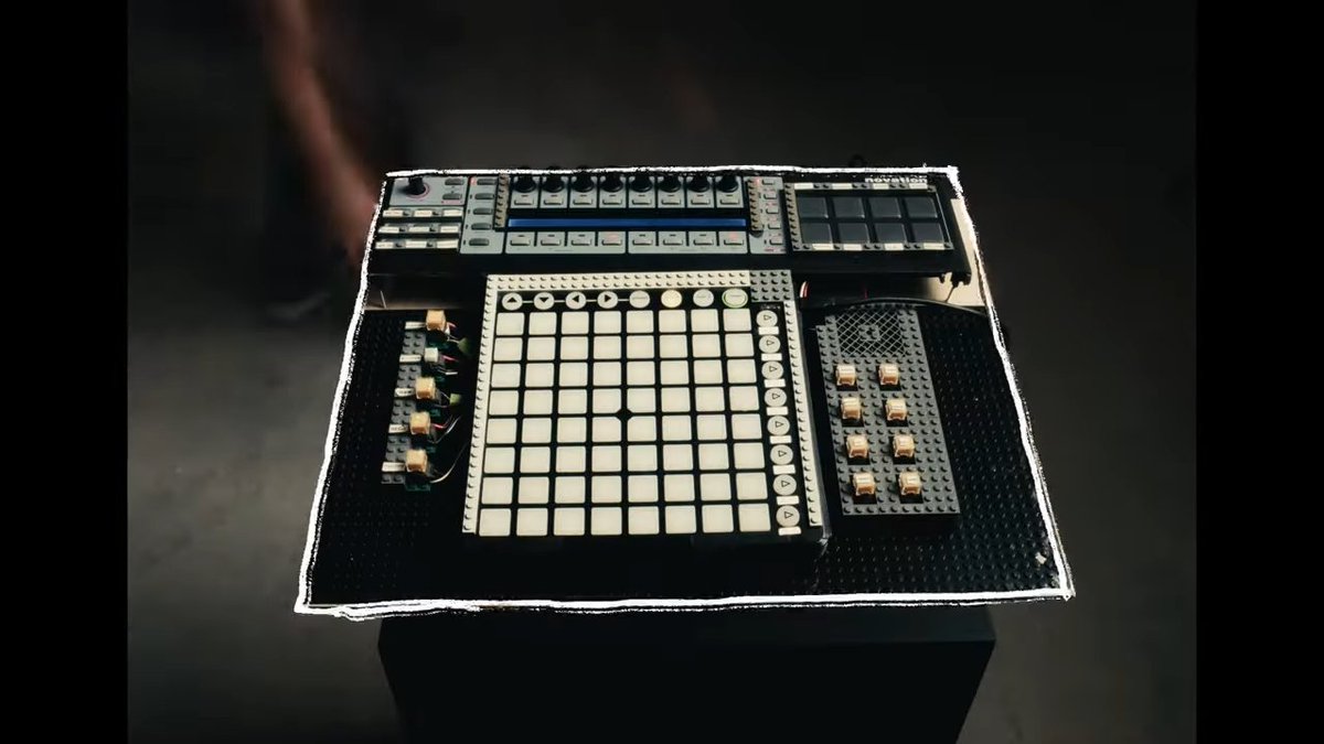 ニュース】AbletonのMIDIコントローラー「Ableton Push」の