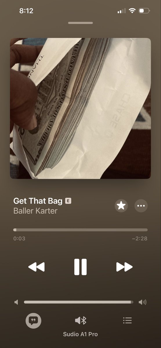 AlonzoCarter19's tweet photo. https://t.co/HGK55y59bA
Old tunes that still rocking go bump this im back in tune with the music https://t.co/NJ5LS42U5T