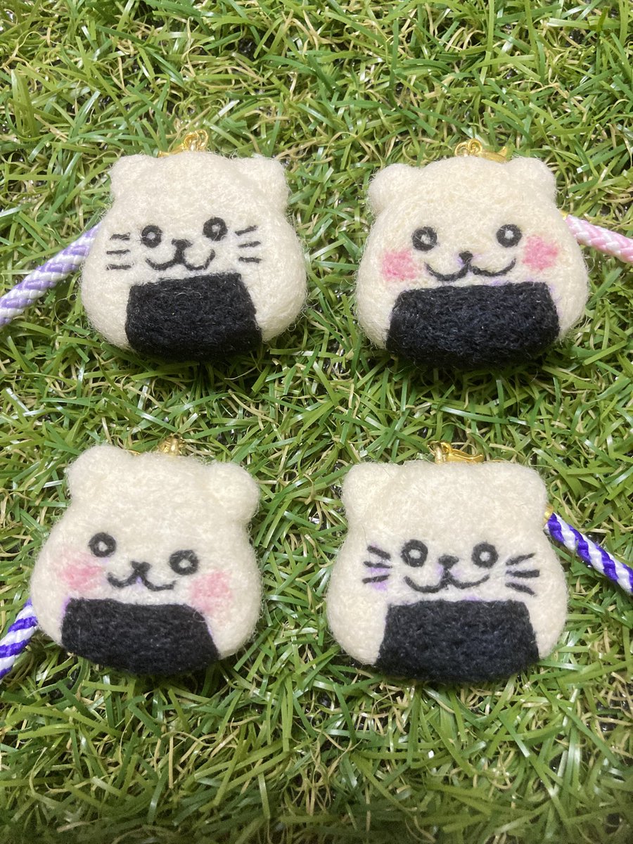 おにぎりにゃんこ&くま🍙2年ぶりに作ってみたよ。 #羊毛フェルト
