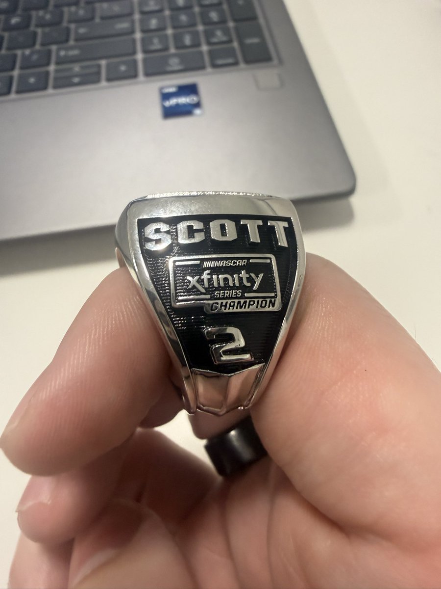 Daniel Scott tweet media