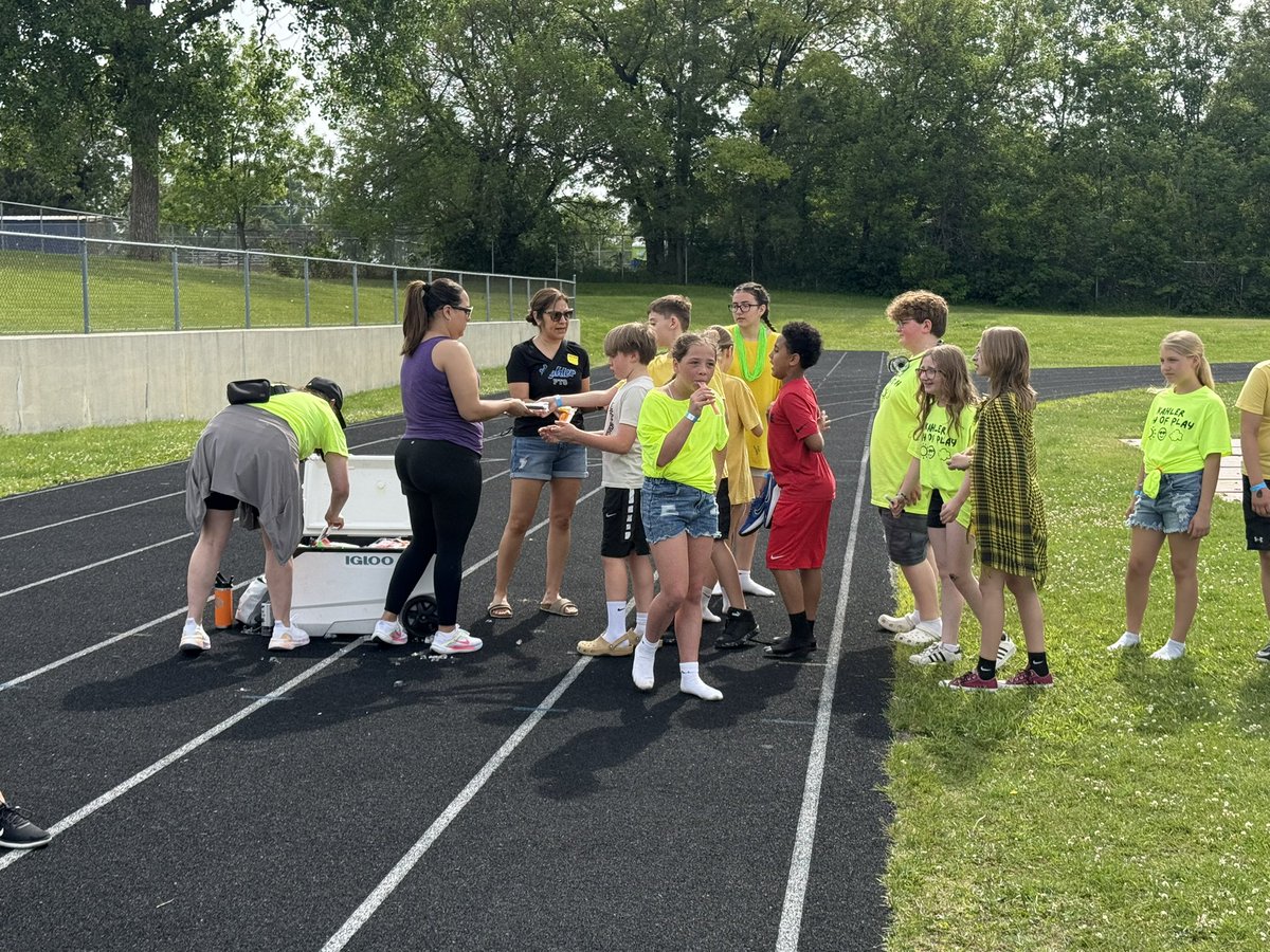 Kahler Middle School tweet media