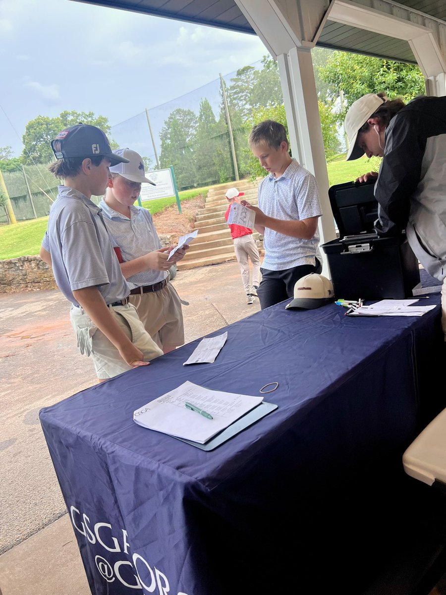 PowellJohnT's tweet photo. Shout out to Ole #SorryCarter shot an 84 to place second (eating himself up over two shots that would have put him tied for 1st) in his First @GSGA Tournament.
#RunTheDangBirdiesBobo
#RoadToTheMasters 🤪 https://t.co/KSTL9n8xXI