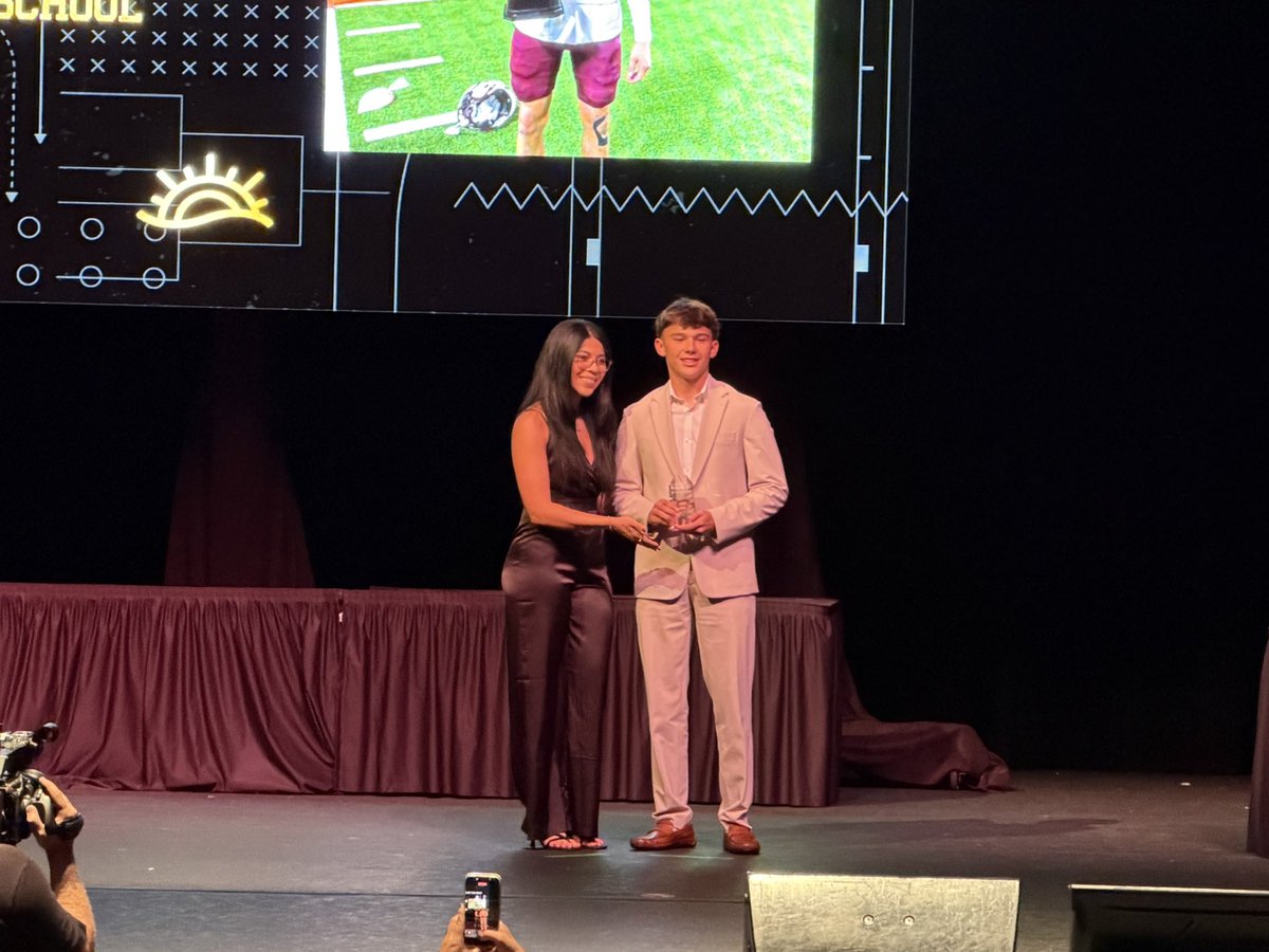 Dr_Chap_LISD's tweet photo. Congrats to our @LISDPirates Athletes for earning awards at the CC Sports Awards.  Ava Villegas for Golf, Christian Olivares for Basketball, Maddox Jennings for Newcomer of the Year, and Boys Soccer as Team of the Year!  
#Culture
#LondonProud
@CoachSmith_A61 @cclondonpirates https://t.co/fruhAvdfS1