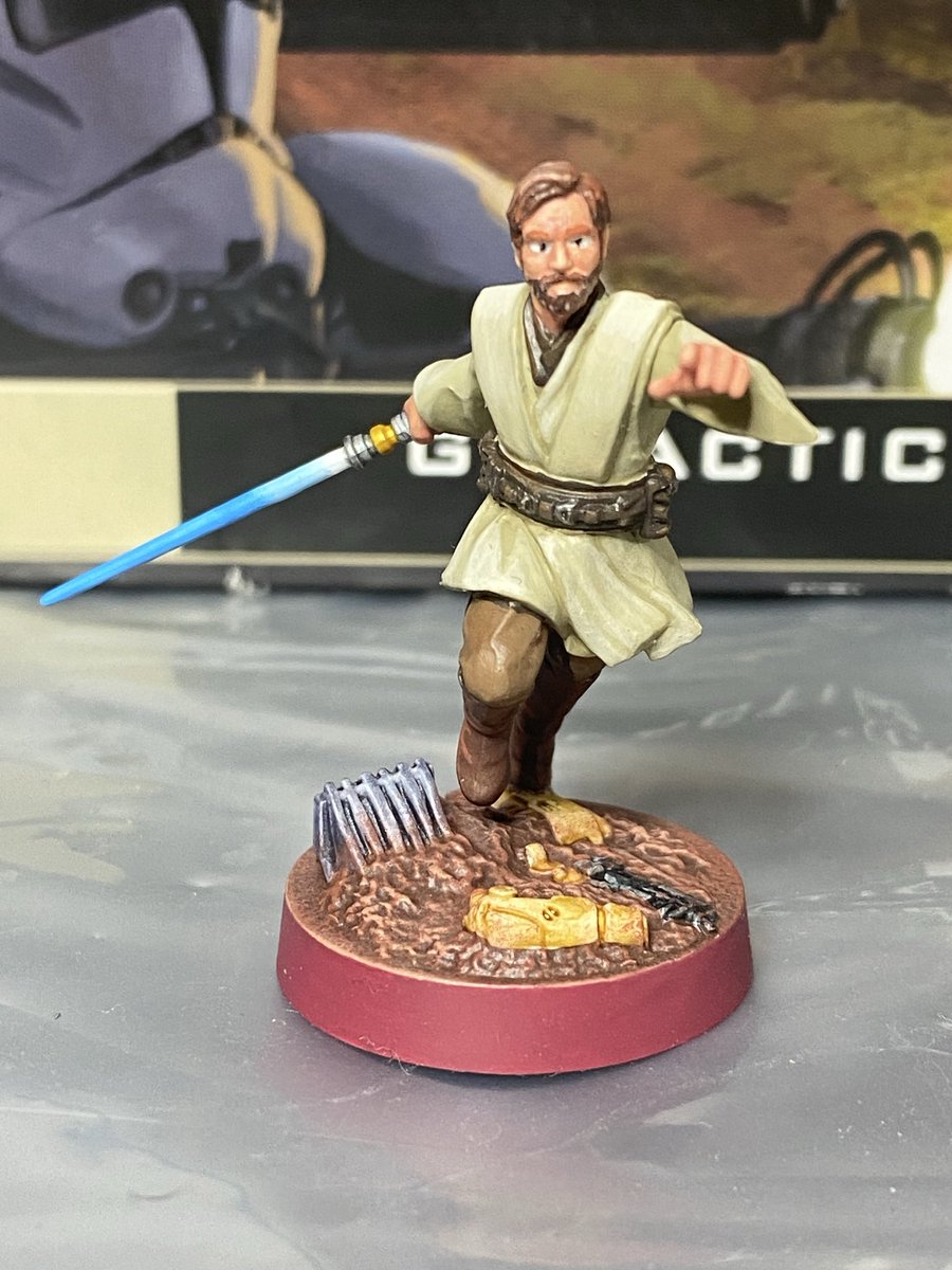 Agent_Drew's tweet photo. Starting my #starwarslegion Republic starter box with master of the high ground Obi Won Kenobi. Took extra time on this one since he’s a named character. Now for some clones!

#starwars #miniaturepainting https://t.co/KYGfrY6sEJ