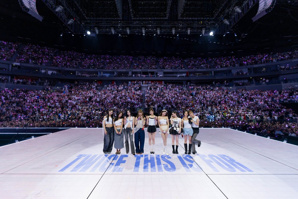 TWICE TOUR tweet media