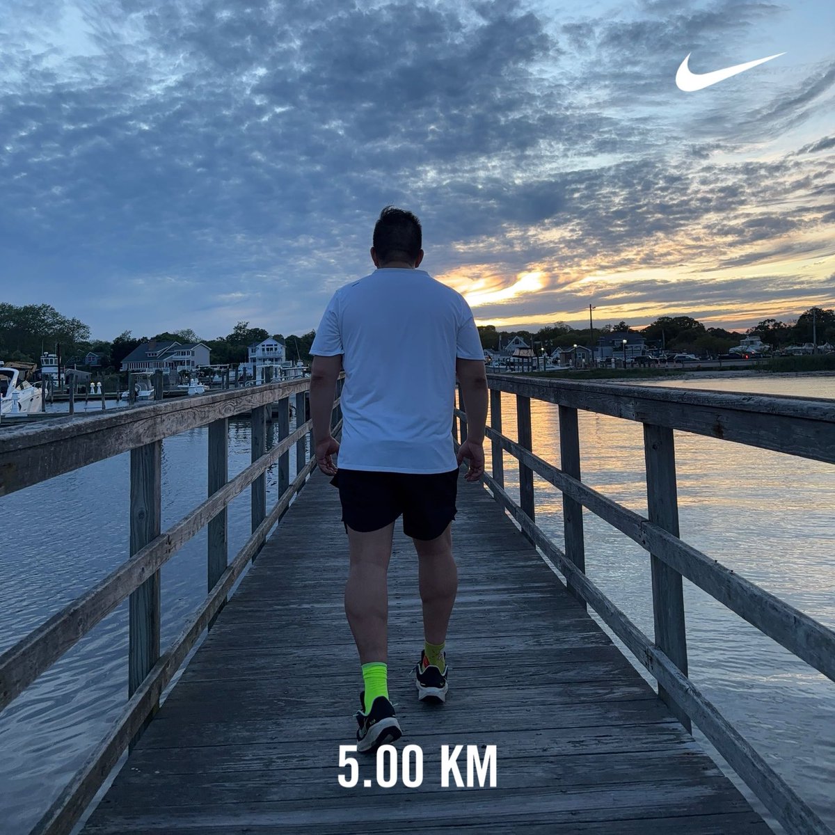 AE9941's tweet photo. Amazing ✌🏼twos-dade!!! #justdoit https://t.co/v6UE3ZhXYo