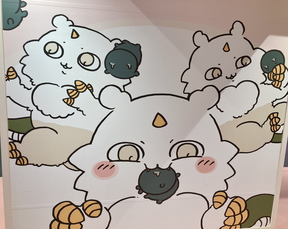 昨日はいちこ、なおなお、かげのさんと4人でちいかわレストラン&amp;ちいかわパークのちいかわずくめしてきたよ!!!これは合流前にちいかわらんどとナガノマーケットポップアップ行った写真 