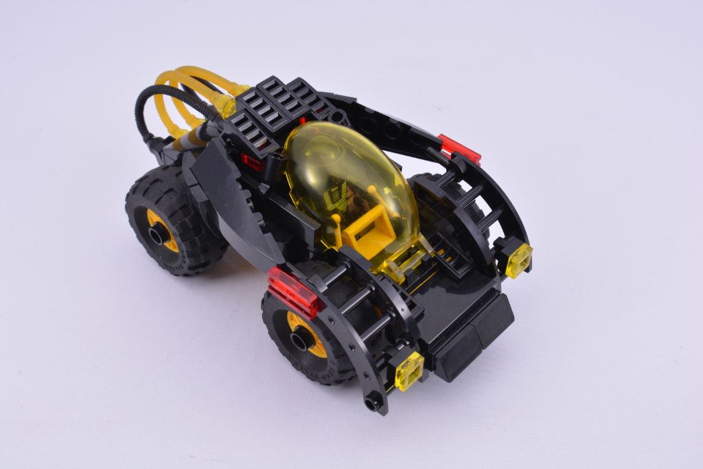 blocksmagazine's tweet photo. Love #MOCs? Subscribe at https://t.co/6F0ypqqalq ... we showcase amazing fan creations EVERY month. Jeremiah Pickard's 'Blacktron Buggy' takes the original LEGO Space villain faction and beams them to the future. Check out the front wheel arches/railings!

#LEGO #LEGOSpace #Space https://t.co/8ycJzdvOvM