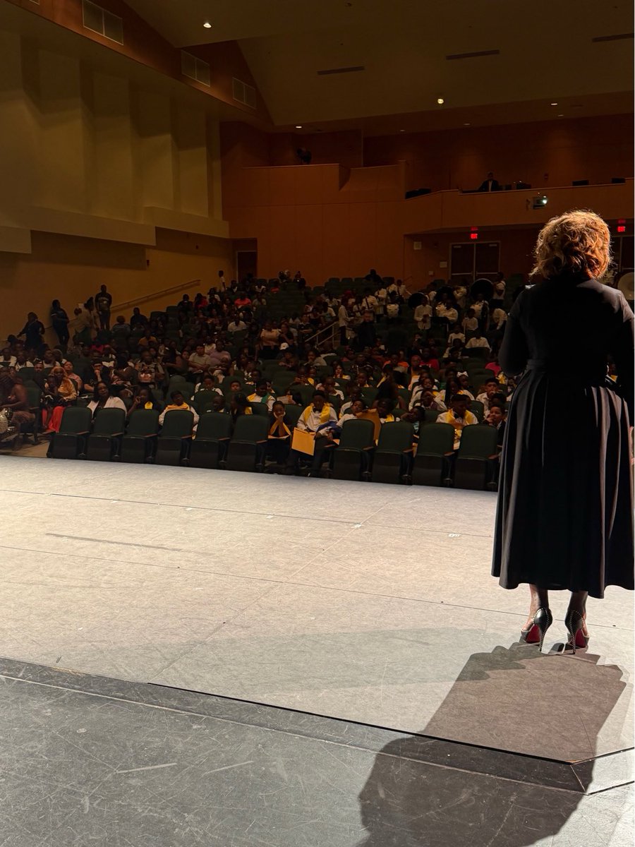PrinGranger's tweet photo. Our fifth grade legacy of scholars and transition ceremony was epic. Thank you Principal Keorner for allowing us to use the Suncoast High School auditorium. Thank you Principal Clark for allowing the band to perform. It was a memorable night. Believe, Build and Bloom. https://t.co/yzihQc74zi