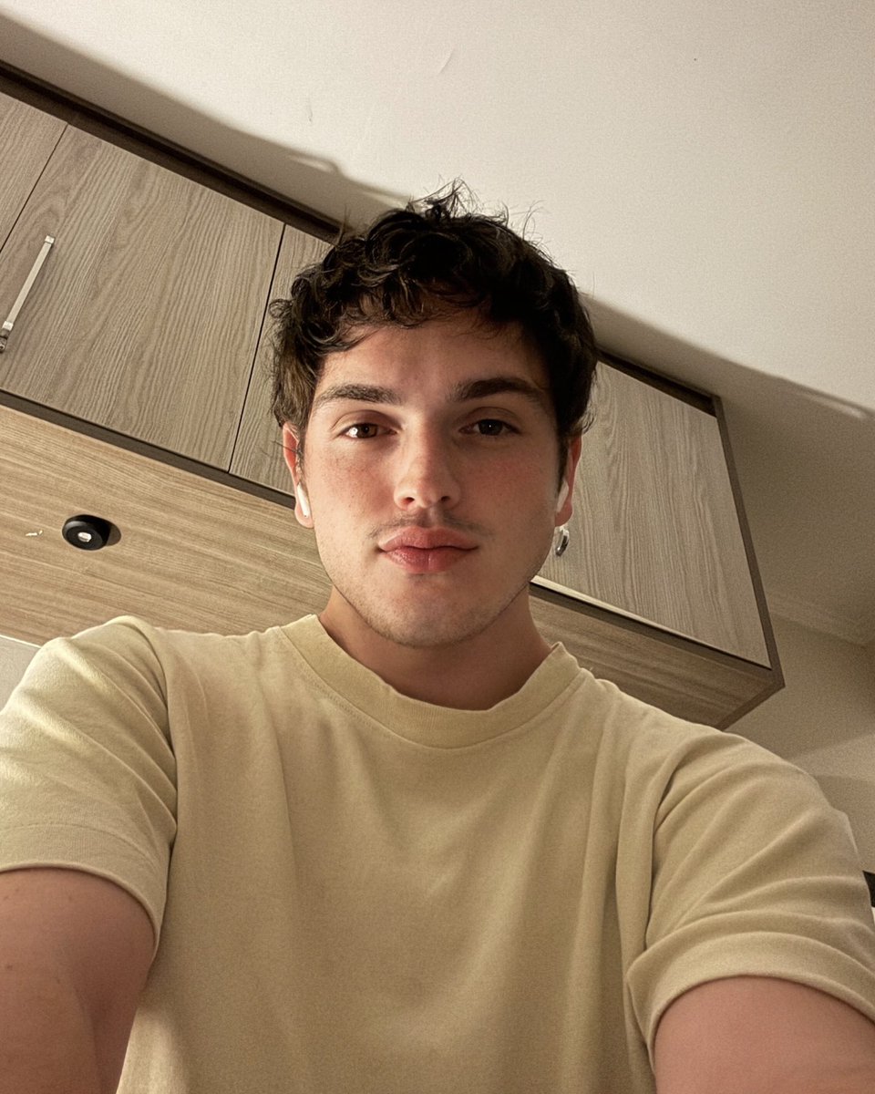 LUCAS 🕊️ tweet media