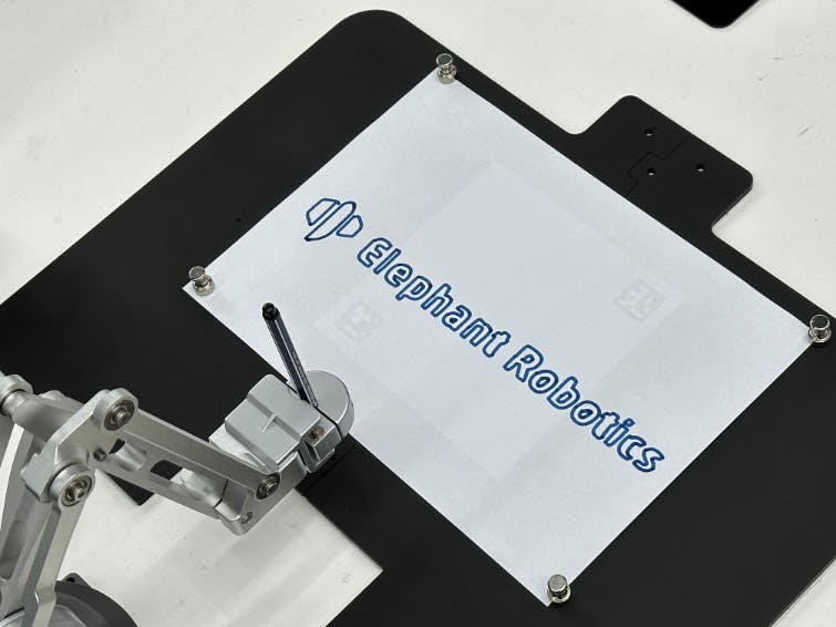 CobotMy's tweet photo. 🧠Que peut faire Elephant #Luban ?
⚙️Génération de trajectoires #G-code
📦Cas d’applications intégrés
✍️Écriture, dessin et gravure laser de haute précision avec le #ultraArm P340
Découvrez-en plus 👉 https://t.co/12VMy7CUoG
#CommunautéMaker #Innovation #Robotique #DIY https://t.co/zl5TU6rCm7